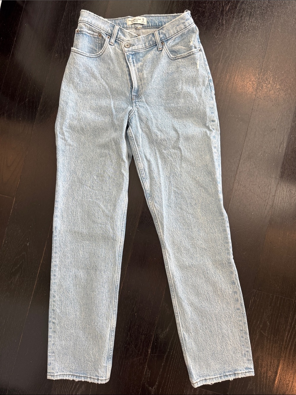 Abercrombie & Fitch 90s Straight Ultra High Rise Curve Love Jeans - 28/6L (Long)